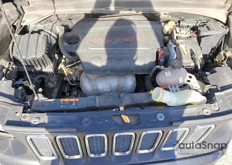 2017 Jeep Renegade Latitude z USA, uszkodzony, nr VIN ZACCJBBBXHPF22029